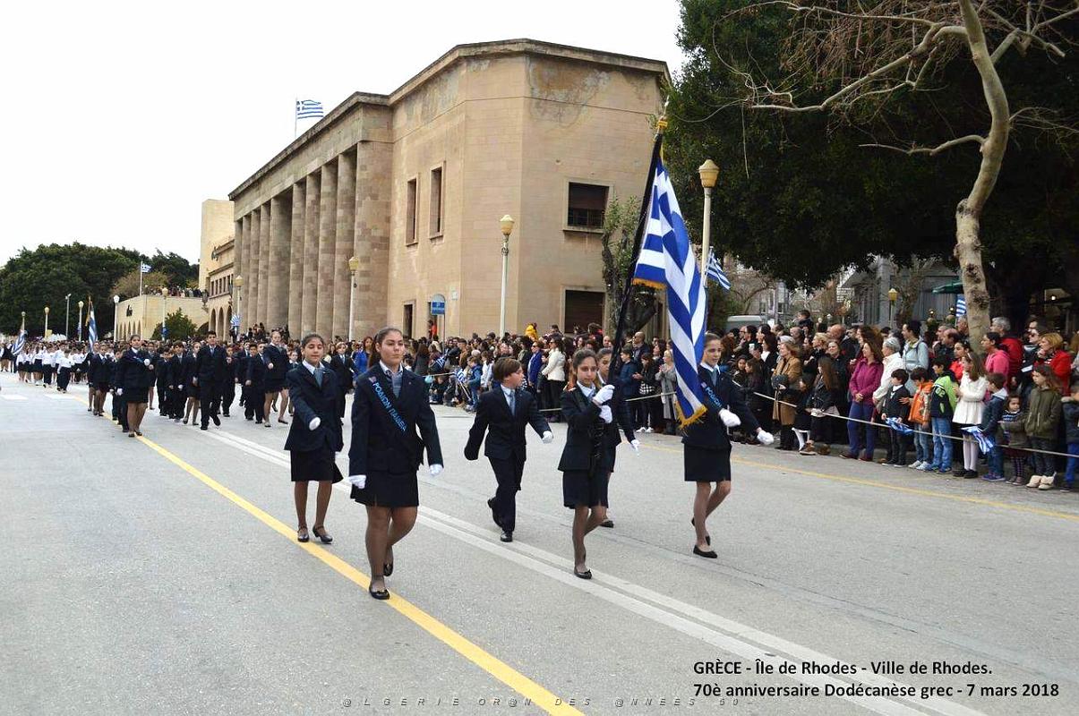246- Rhodes- Defile Dodecanese grec.JPG